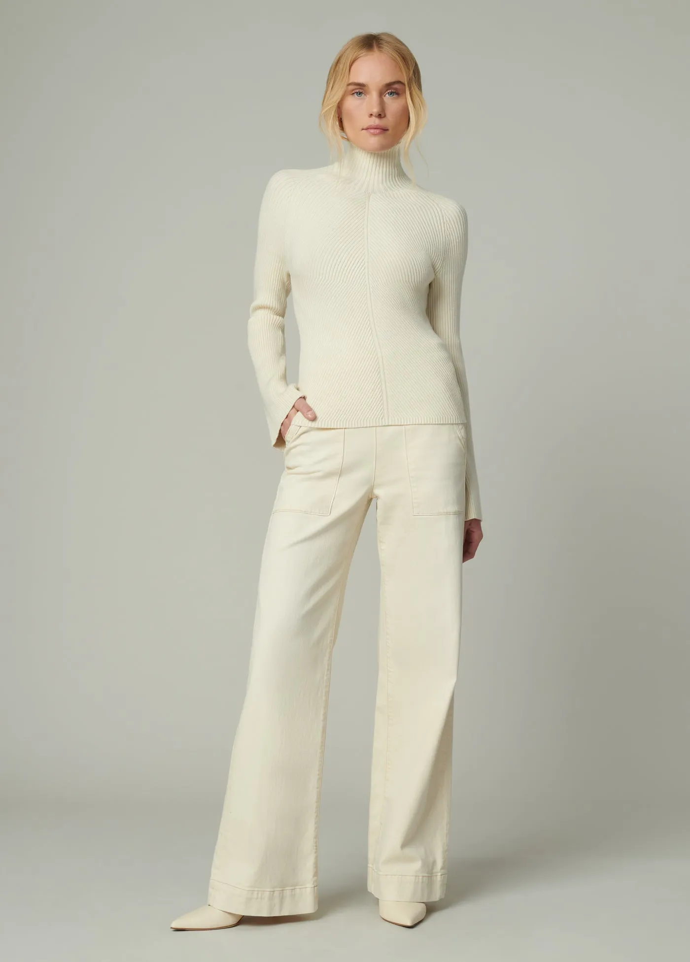 THE PALMER TURTLENECK